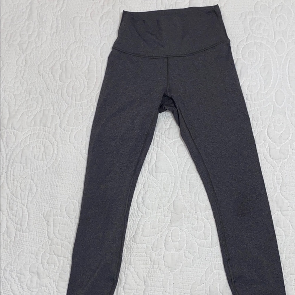 Lulu lemon Wunder Under 25”